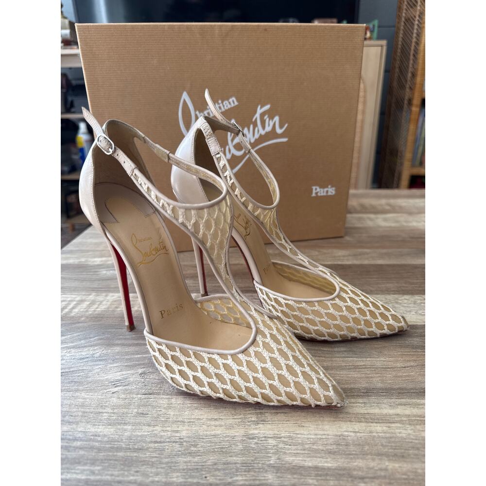 CHRISTIAN LOUBOUTIN Salonu 100 Embroidered Mesh and Leather Pumps - Picture 2 of 11